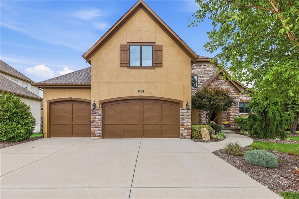 Photo of 16250 Canterbury Road Overland Park KS 66085