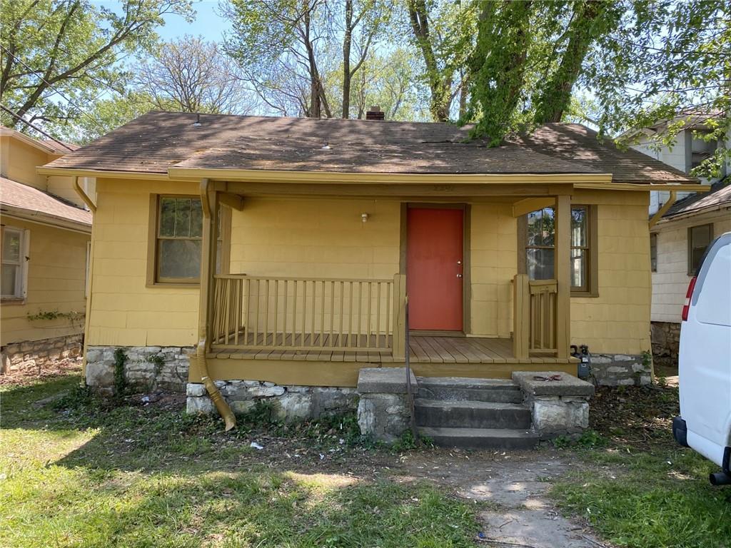 Photo of 2209 E 59th Street Kansas City MO 64130