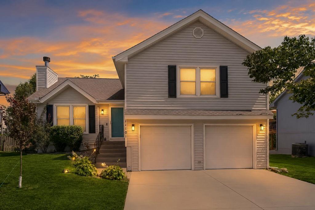 Photo of 11101 N LEWIS Avenue Kansas City MO 64157