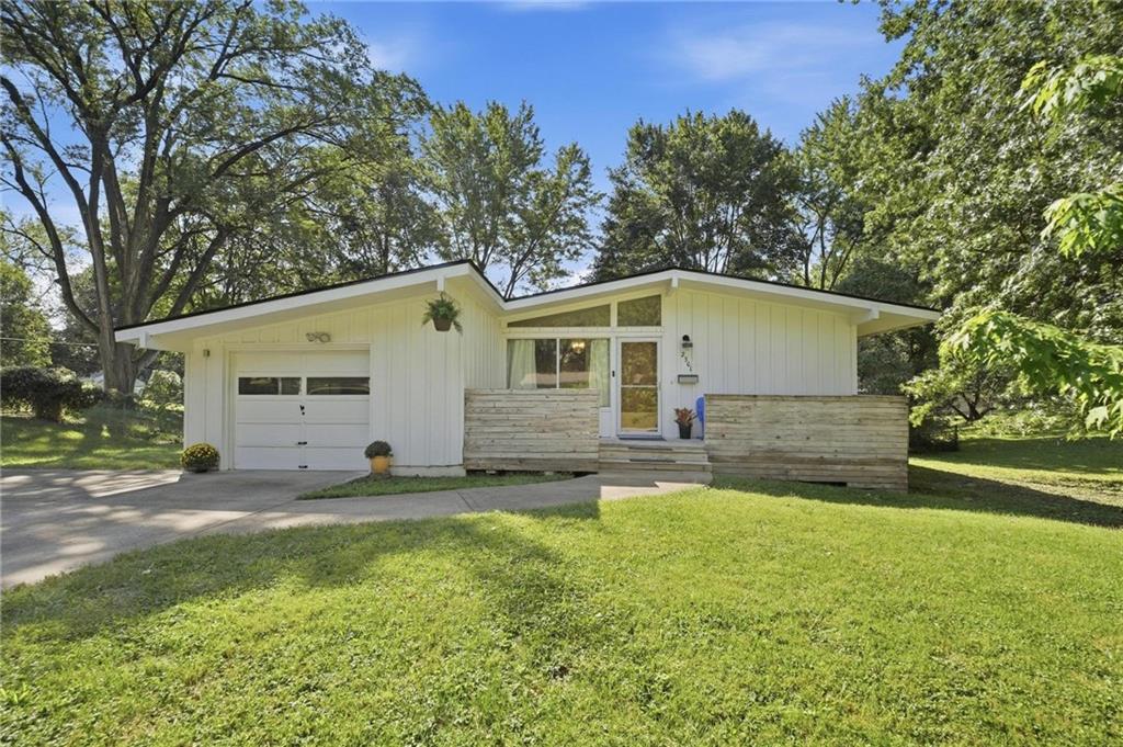 Photo of 2301 NE 60th Terrace Gladstone MO 64118