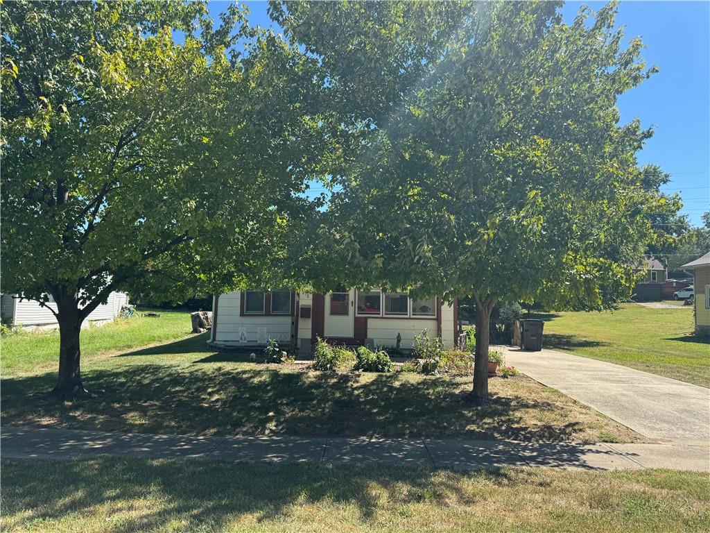 Photo of 218 N Campbell Street Pleasant Hill MO 64080