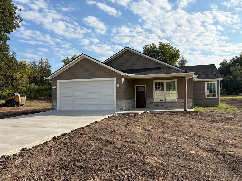 Photo of 102 W 4th Street Creighton MO 64739