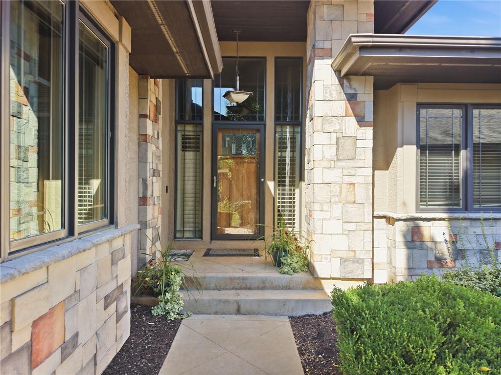 Photo of 19420 W 102nd Street Lenexa KS 66220