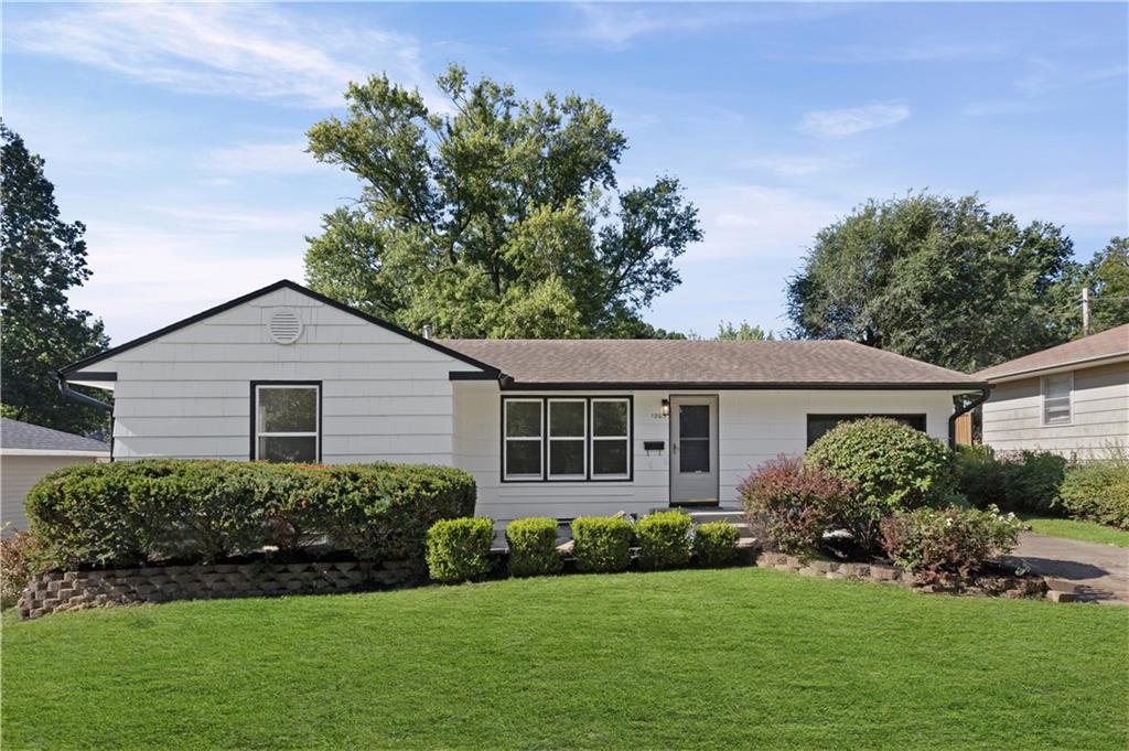 Photo of 12105 E 47th Terrace Independence MO 64055