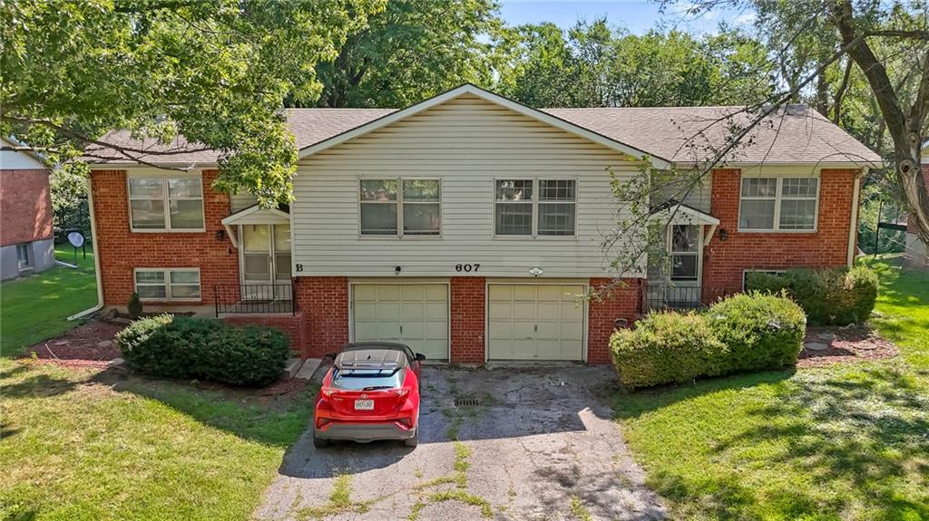 Photo of 605-607 NE Lynn Street Lee's Summit MO 64063