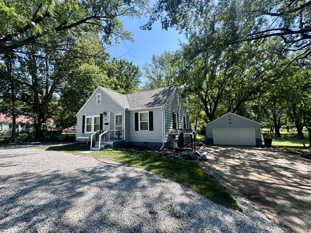 Photo of 6315 E Red Bridge Road Kansas City MO 64134