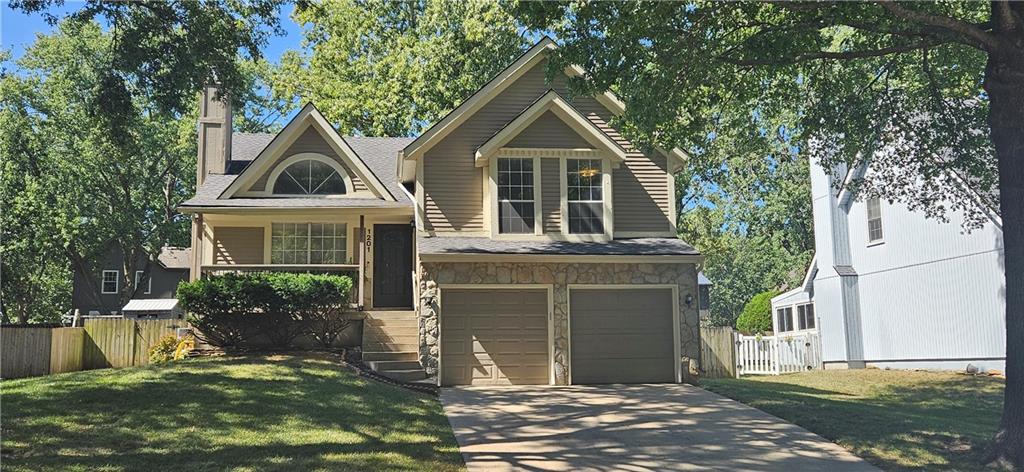 Photo of 1201 N Sunset Drive Olathe KS 66061
