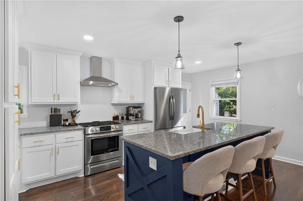 Photo of 7535 Belleview Avenue Kansas City MO 64114