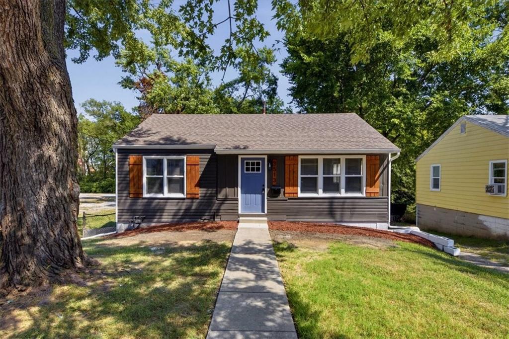 Photo of 3513 Elmwood Avenue Kansas City MO 64128