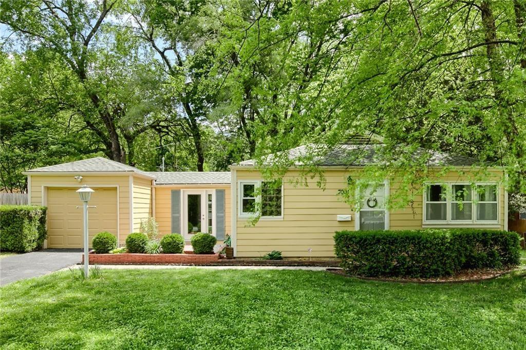 Photo of 7001 Dearborn Street Overland Park KS 66204
