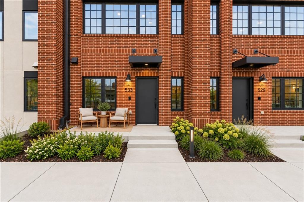 Photo of 533 E 19th Street Kansas City MO 64108