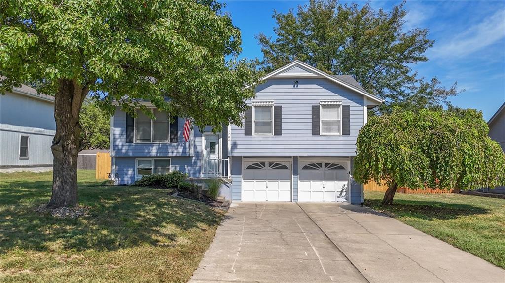 Photo of 1704 NE Patterson Street Lee's Summit MO 64063