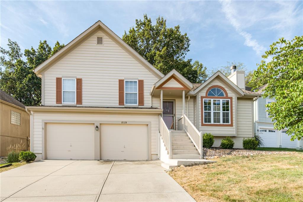 Photo of 519 E 123rd Terrace Kansas City MO 64145