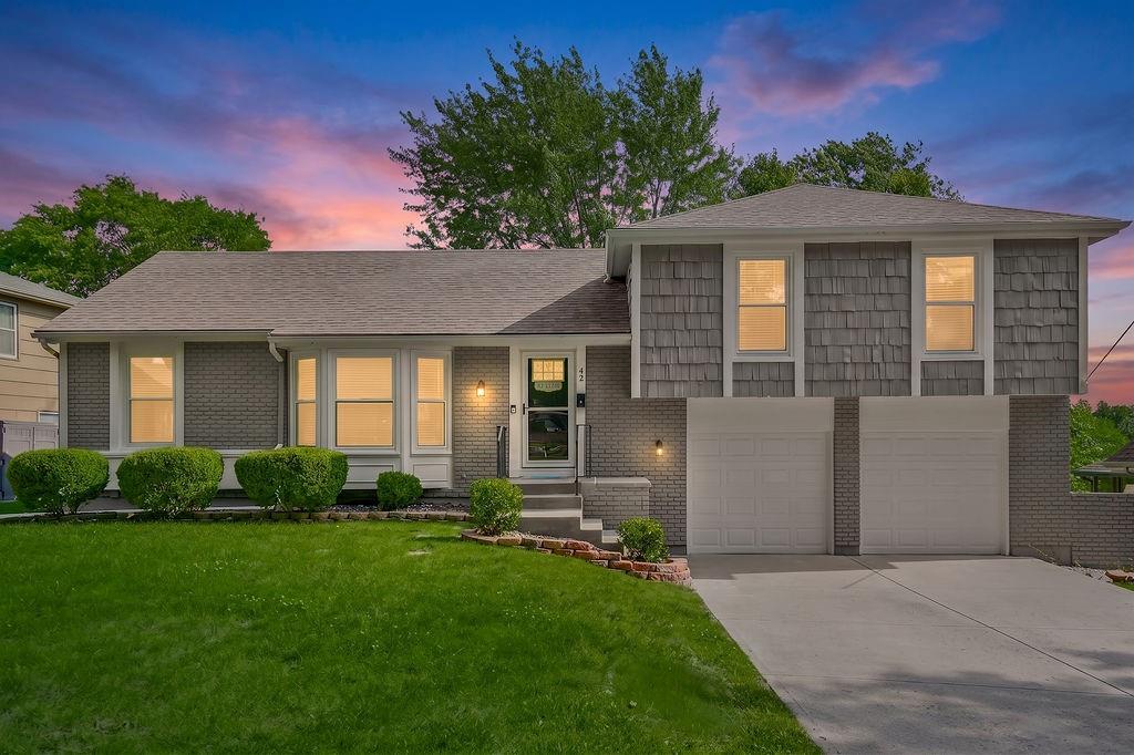 Photo of 42 E 106 Street Kansas City MO 64114