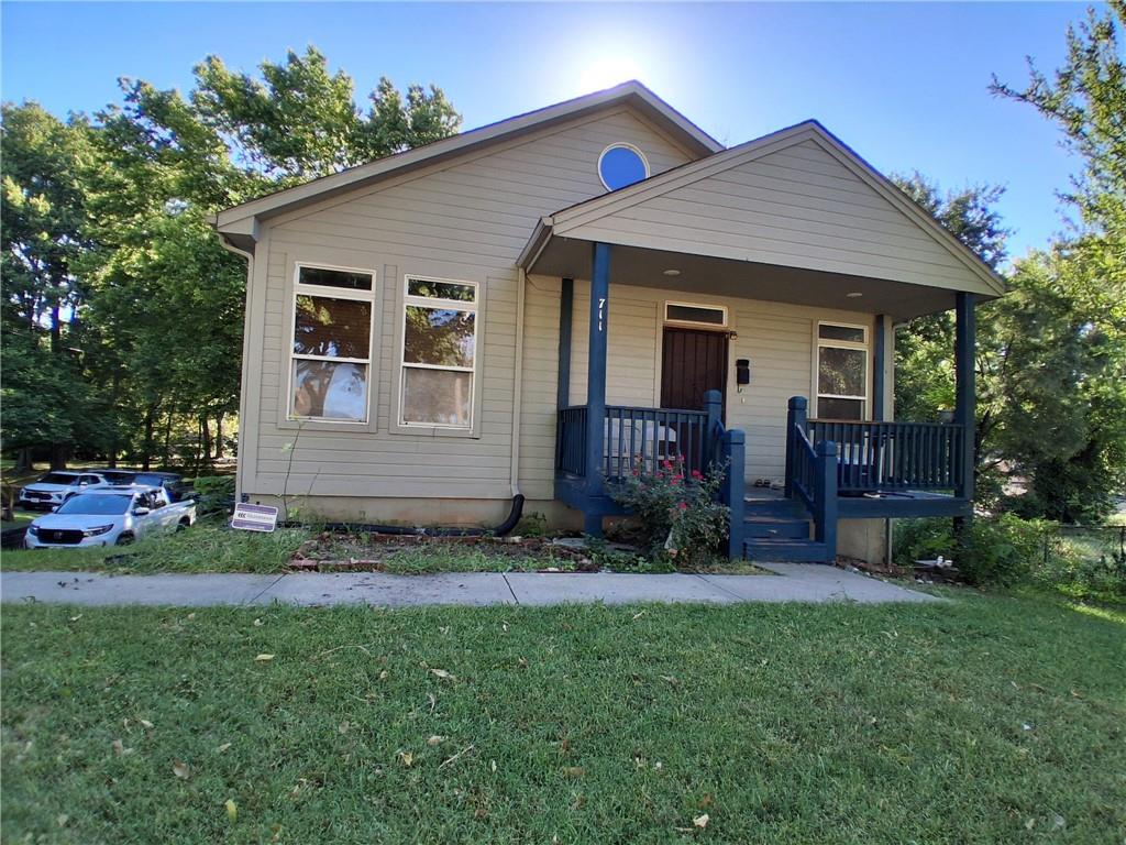 Photo of 711 Brooklyn Avenue Kansas City MO 64124