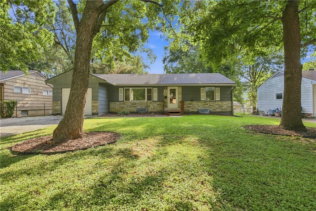 Photo of 11109 Elmwood Avenue Kansas City MO 64137