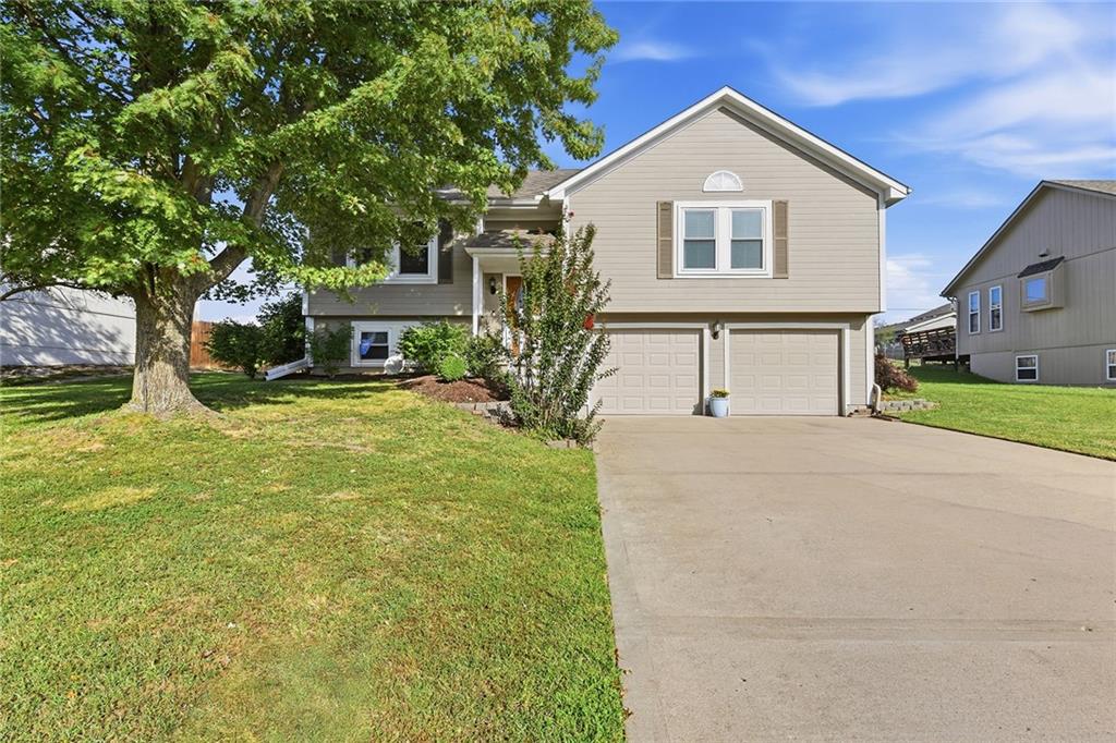 Photo of 619 SE Joel Avenue Lee's Summit MO 64063