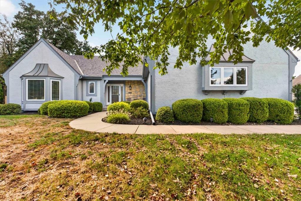 Photo of 12100 Cherokee Street Leawood KS 66209