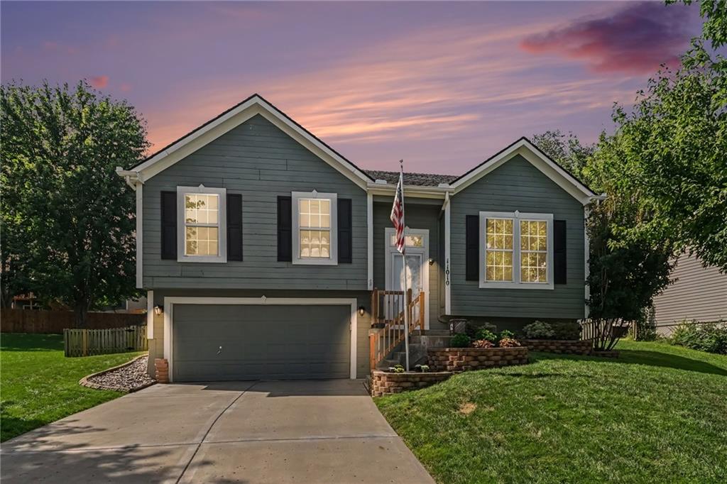Photo of 11010 N Booth Avenue Kansas City MO 64157