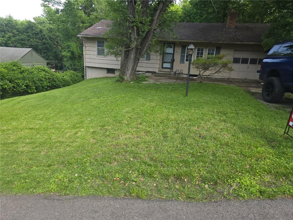 Photo of 105 E 96th Street Kansas City MO 64114