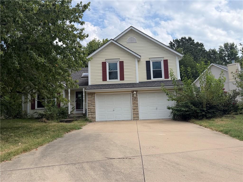 Photo of 401 Franklin Court Blue Springs MO 64014
