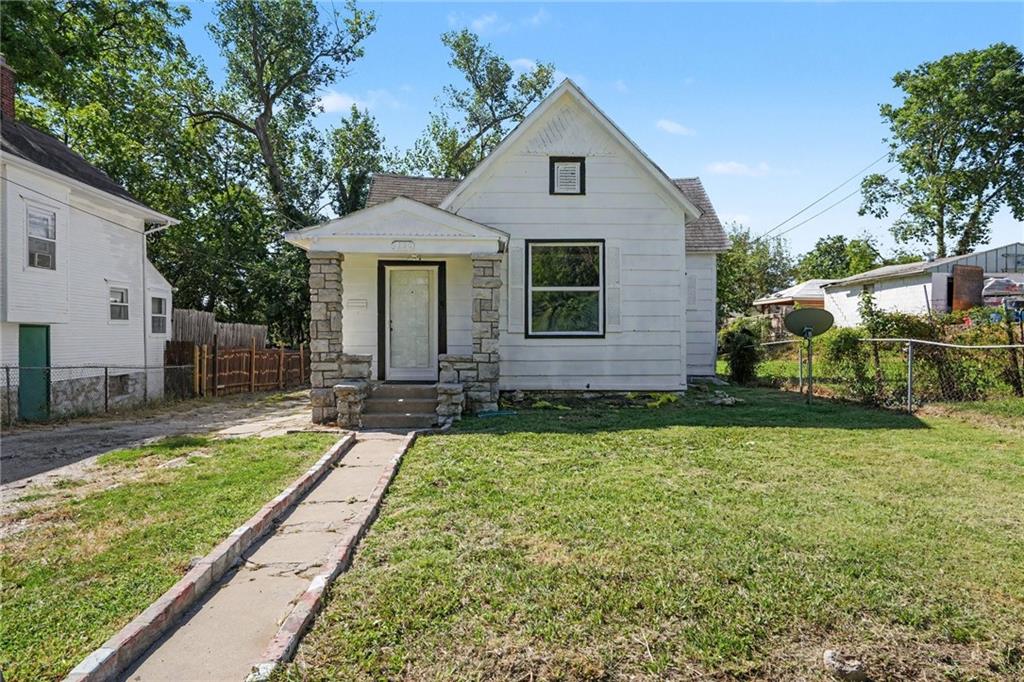 Photo of 1139 GARFIELD Avenue Kansas City KS 66104