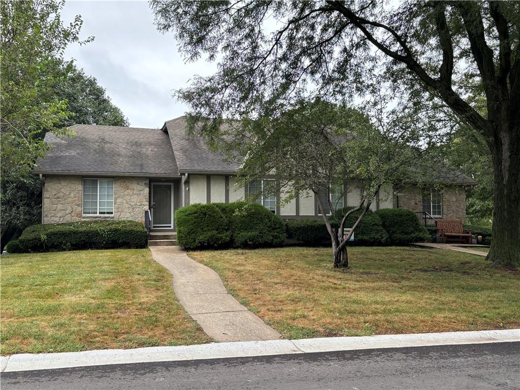 Photo of 1113 NW 12th Street Blue Springs MO 64015