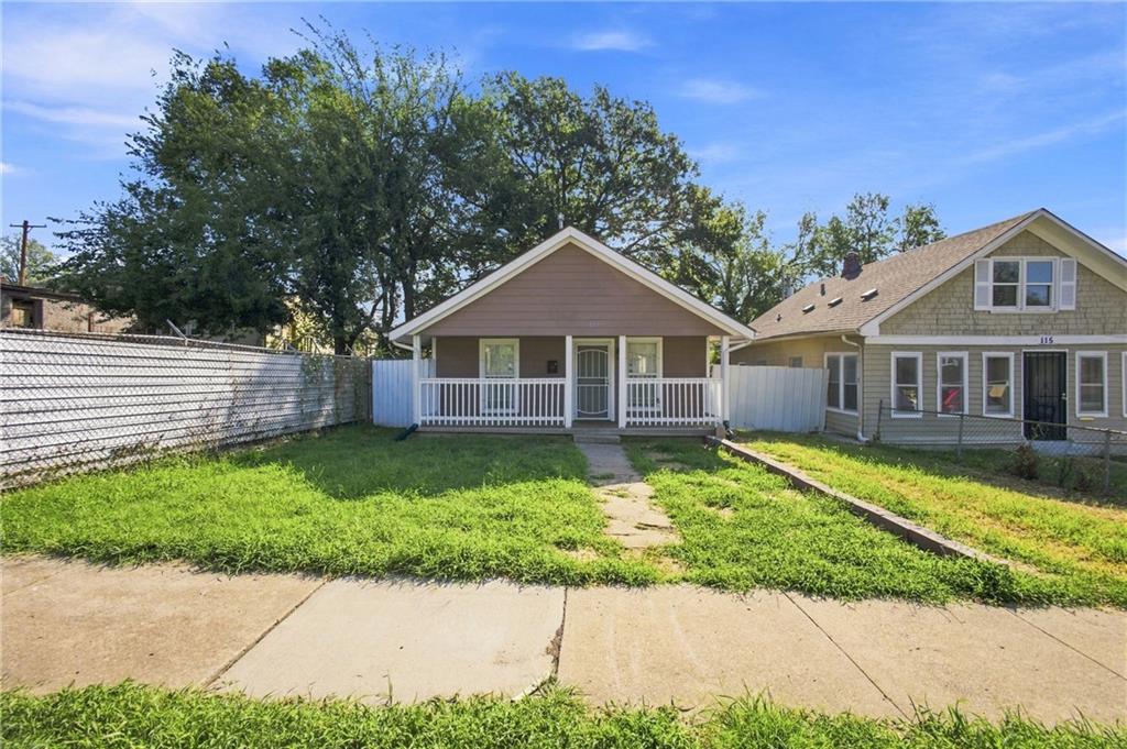 Photo of 113 Topping Avenue Kansas City MO 64123
