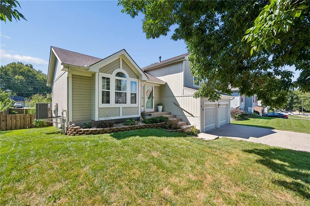 Photo of 819 NE 116th Terrace Kansas City MO 64155