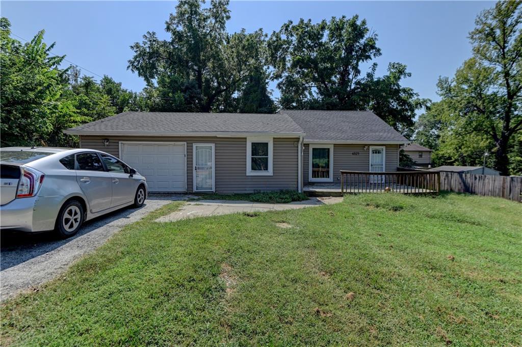 Photo of 4521 NE 45th Street Kansas City MO 64117