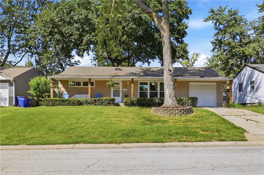 Photo of 5914 N Park Avenue Gladstone MO 64118