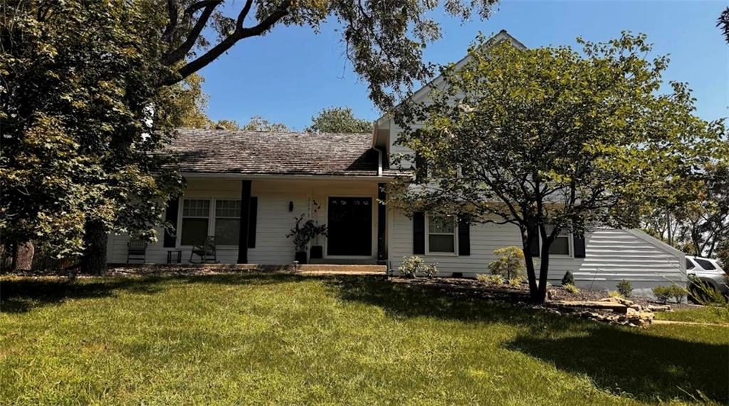 Photo of 20734 Pebble Lane Lenexa KS 66220