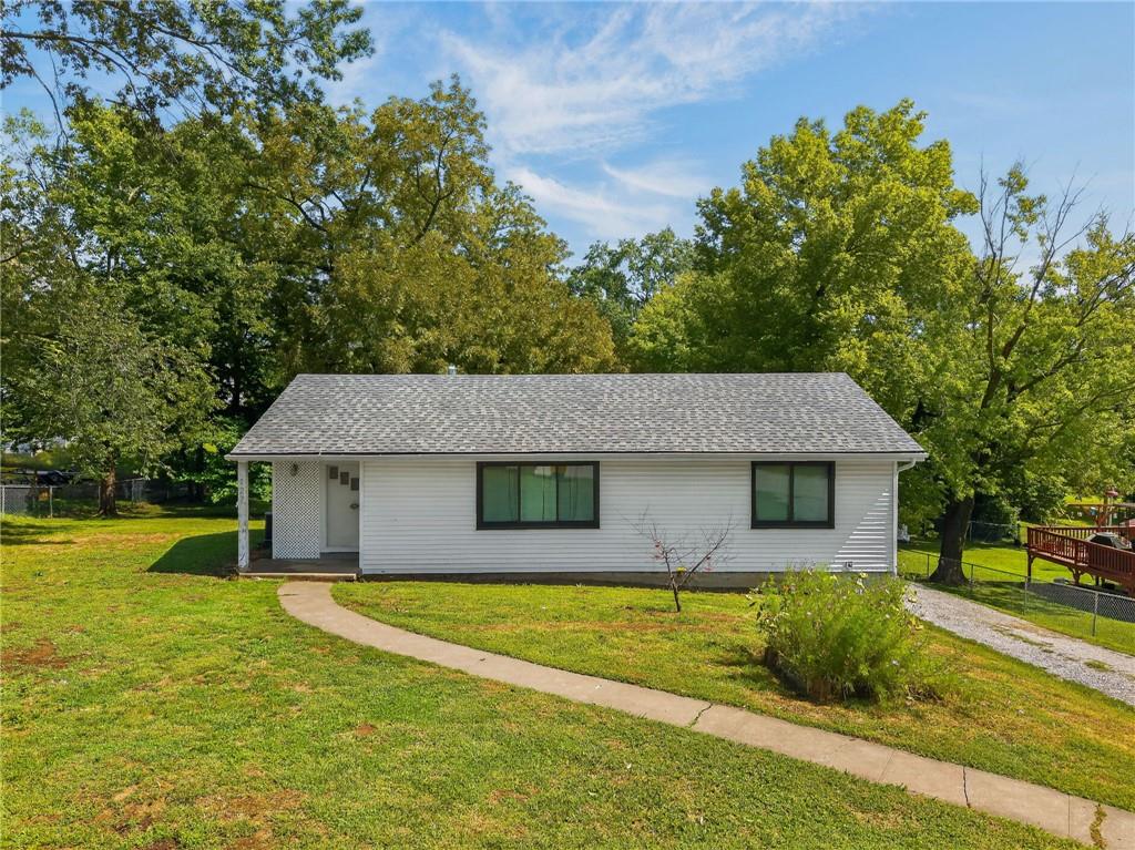 Photo of 127 Woods Street Excelsior Springs MO 64024
