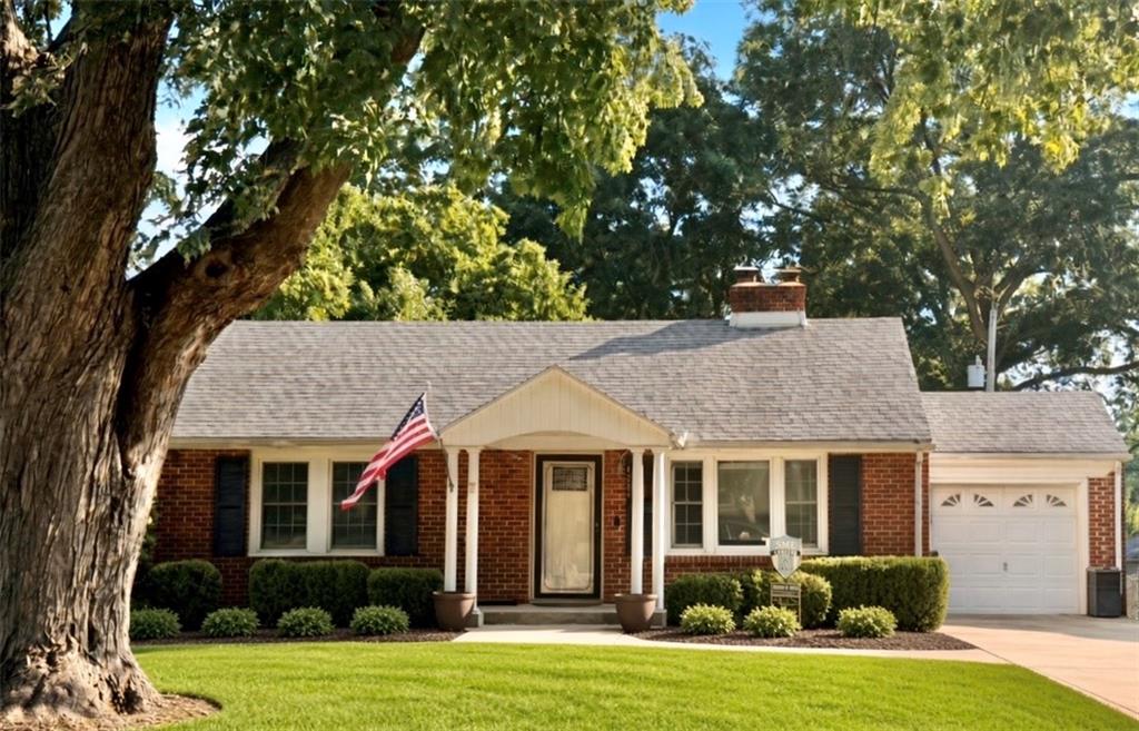 Photo of 4301 W 62nd Terrace Fairway KS 66205