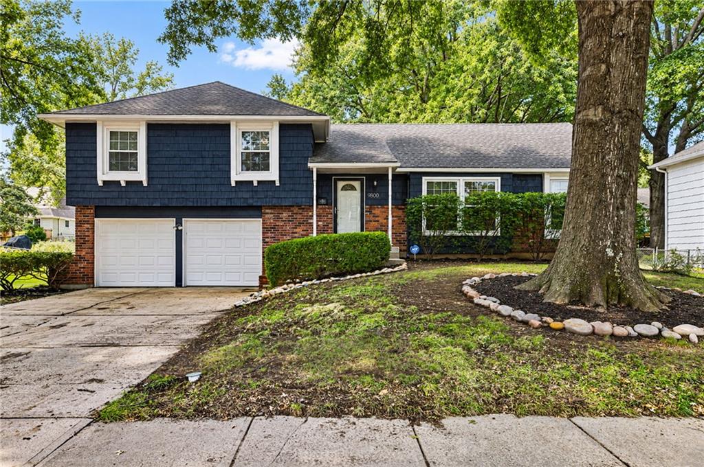 Photo of 9800 Walmer Street Overland Park KS 66212