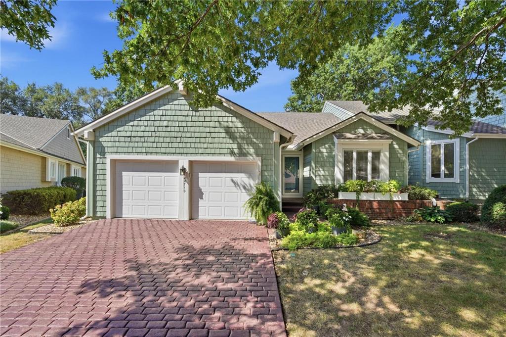 Photo of 12710 Baltimore Court Kansas City MO 64145