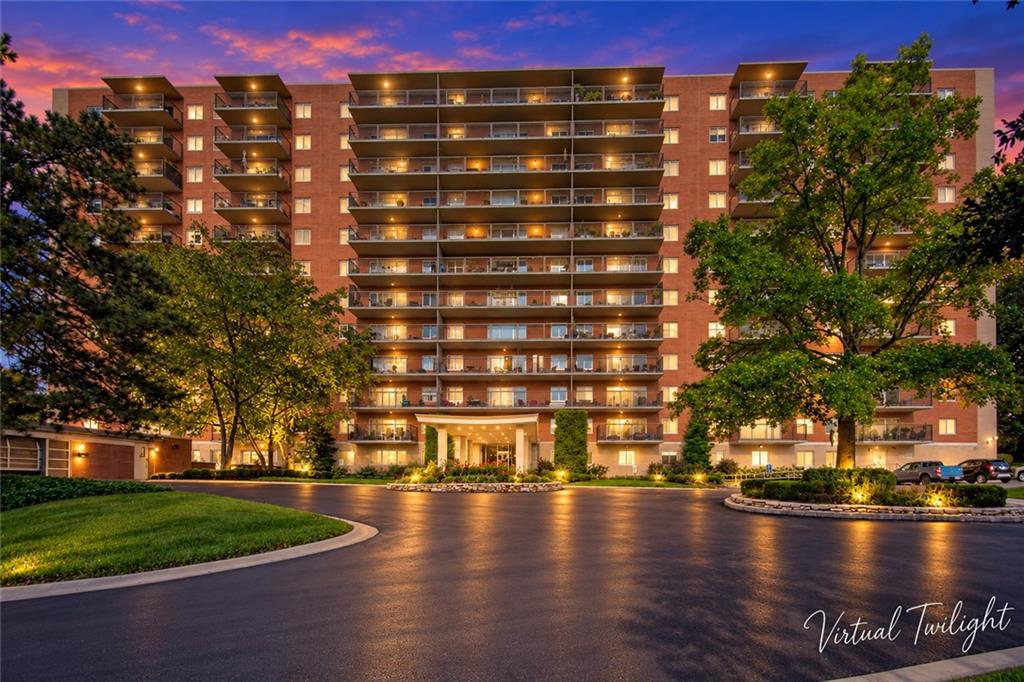 Photo of 4550 Warwick Boulevard #1101-1102 Kansas City MO 64111