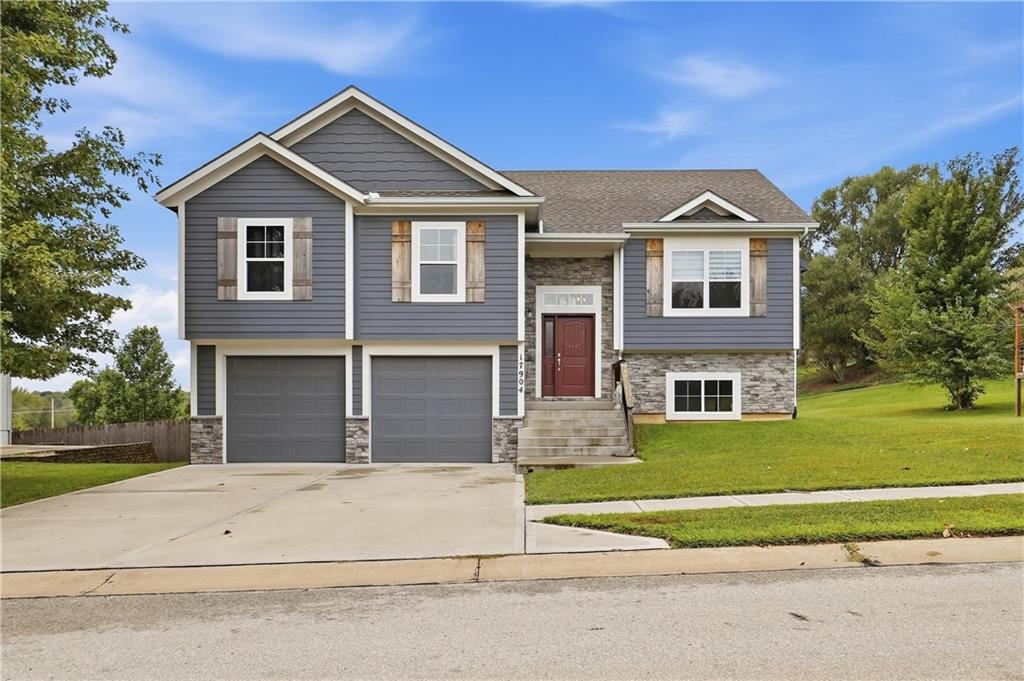 Photo of 17904 Sunset Drive Weston MO 64098