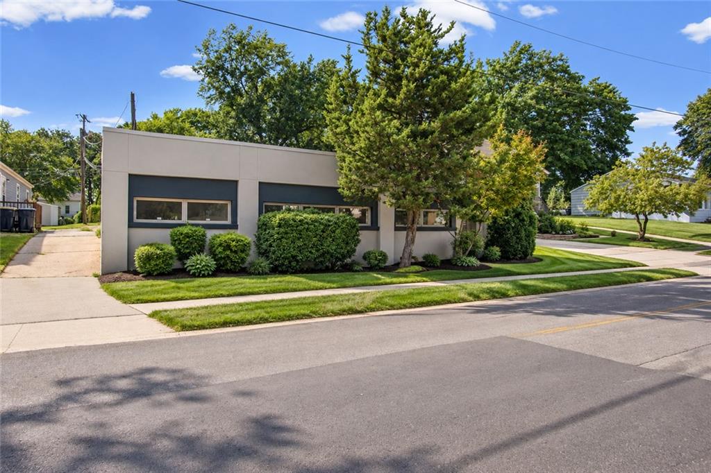 Photo of 7132 Main Street Kansas City MO 64114