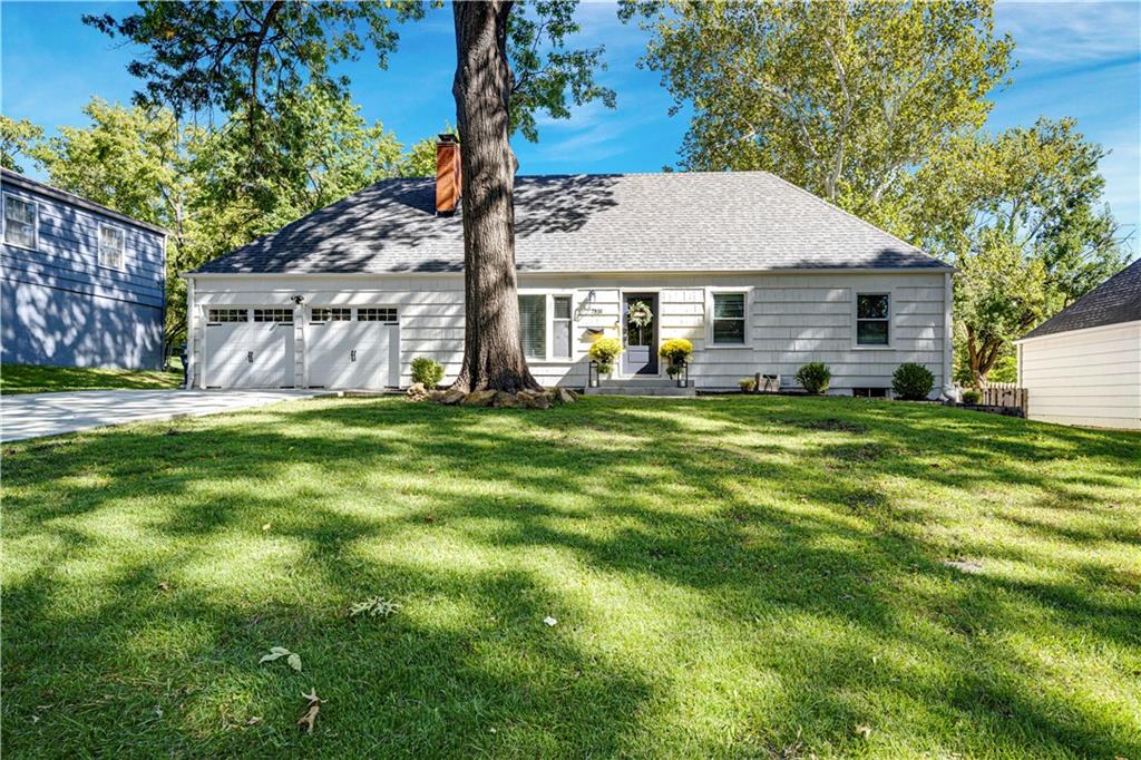 Photo of 7531 Fairway Street Prairie Village KS 66208