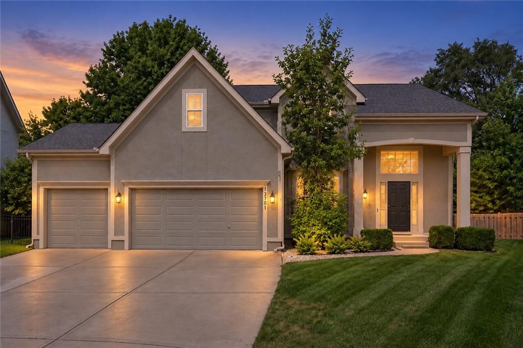 Photo of 13701 Gillette Street Overland Park KS 66221