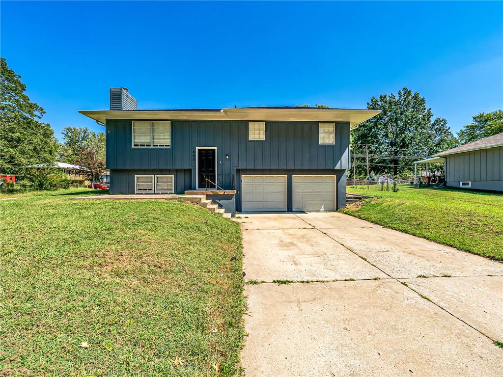Photo of 1400 SW Speas Drive Blue Springs MO 64014
