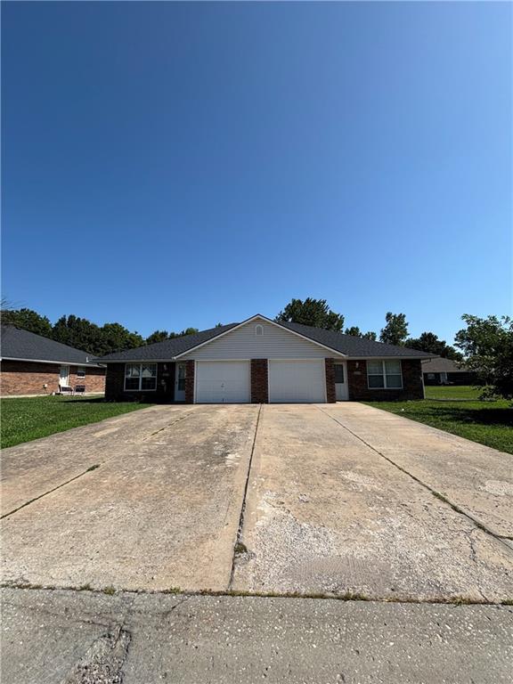 Photo of 200-202 Woodbury Drive Grain Valley MO 64029