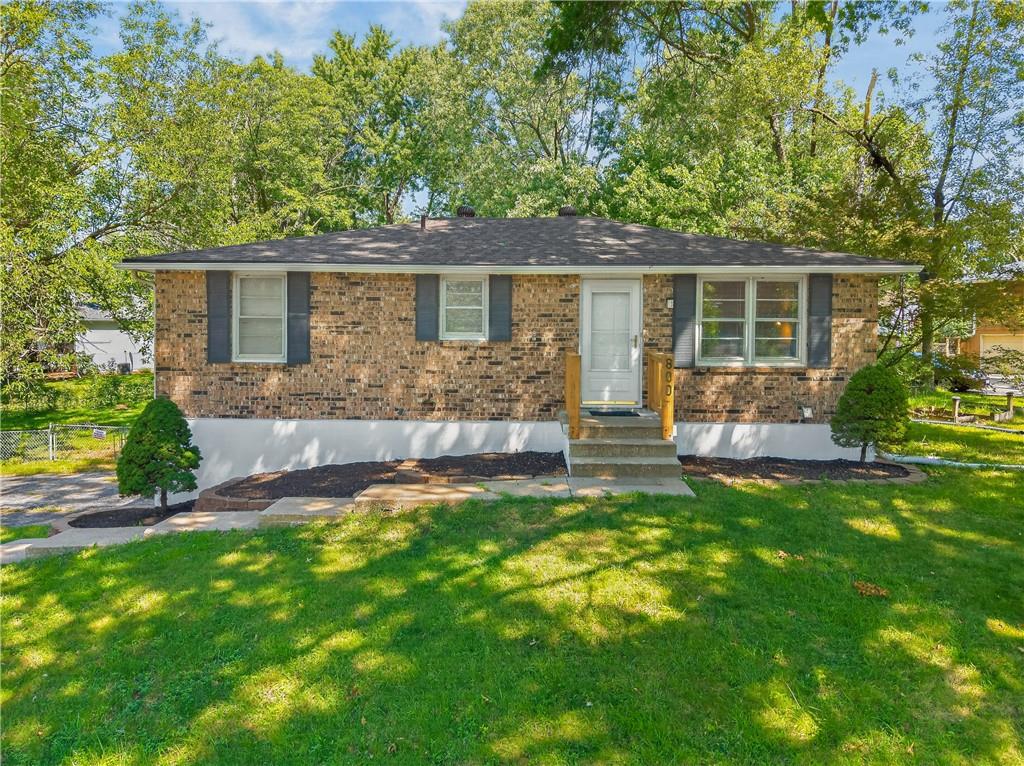 Photo of 800 NE 113th Terrace Kansas City MO 64155