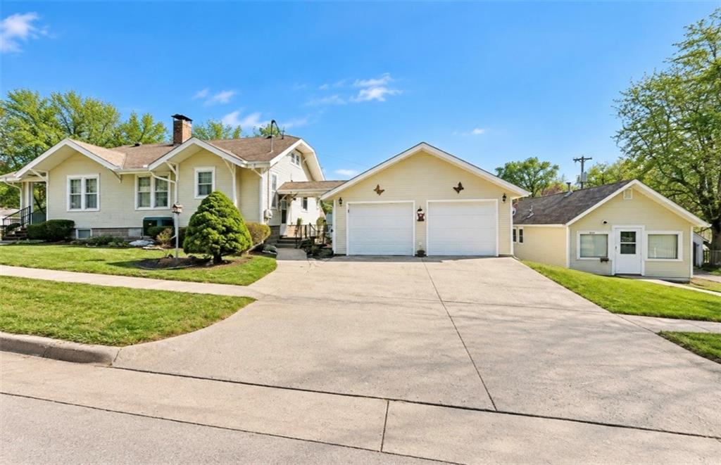 Photo of 406 S Mulberry Street Maryville MO 64468