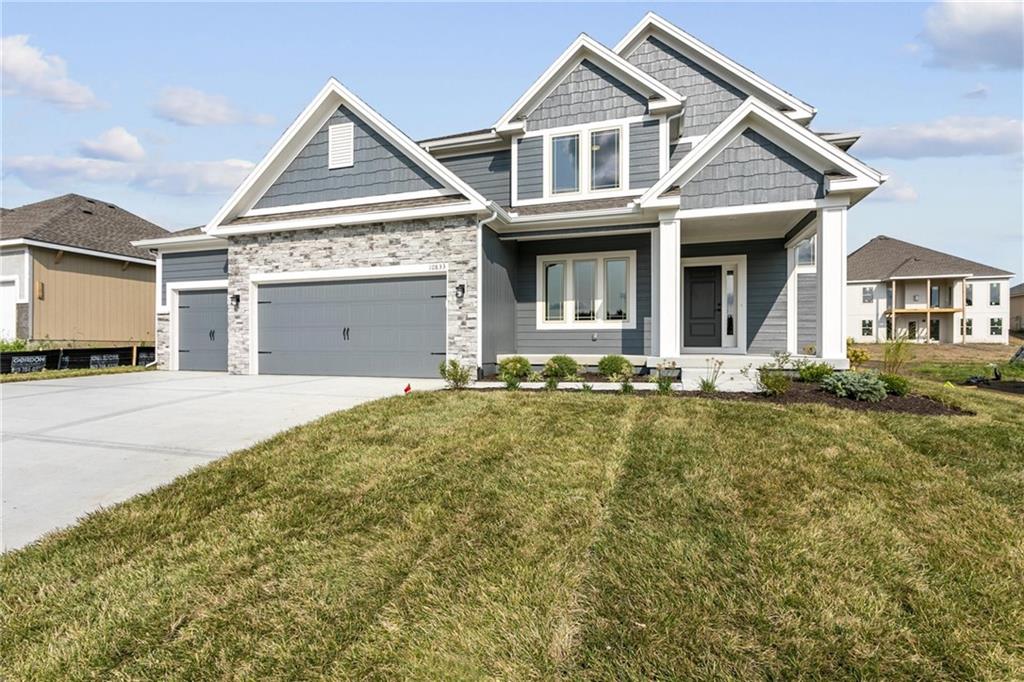 Photo of 11117 N Bristol Avenue Kansas City MO 64156