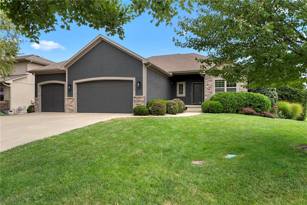 Photo of 19813 Elmridge Street Spring Hill KS 66083