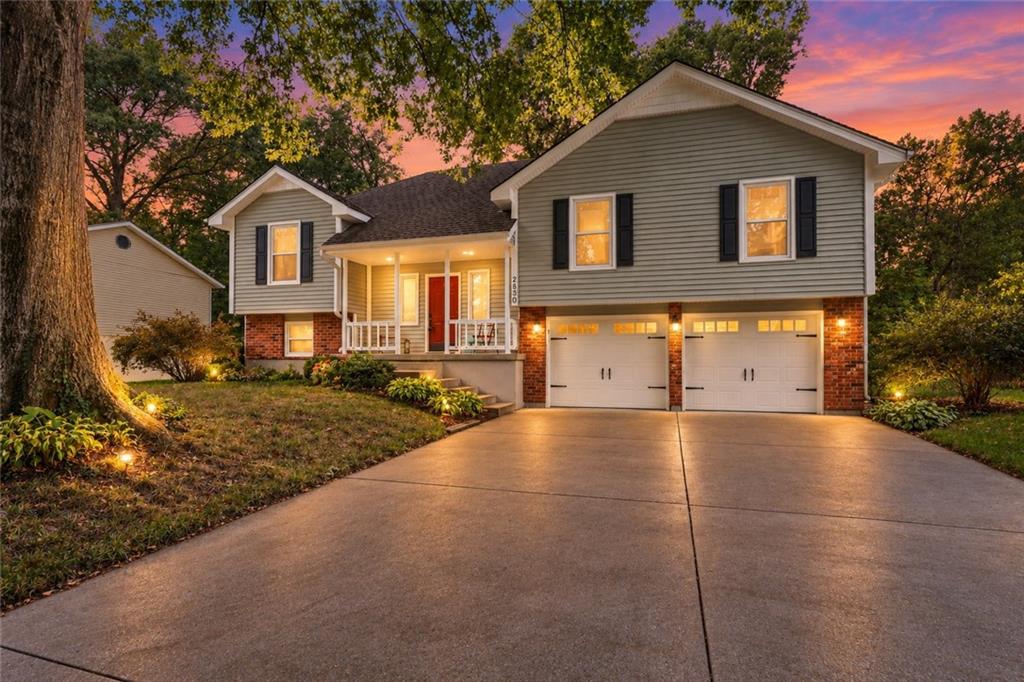 Photo of 2830 Sweet Briar Drive Independence MO 64057