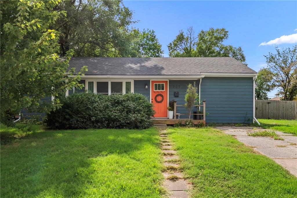 Photo of 709 W Poor Street Olathe KS 66061
