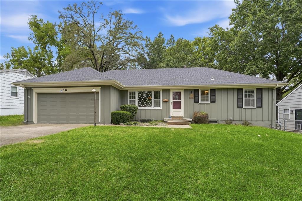 Photo of 8116 W 92nd Street Overland Park KS 66212